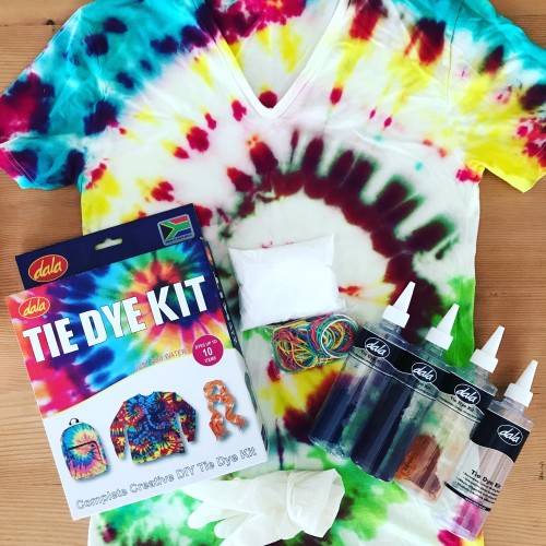 Art & Craft Kits Tie Dye Kit was listed for R185.00 on 5 Dec at 2346